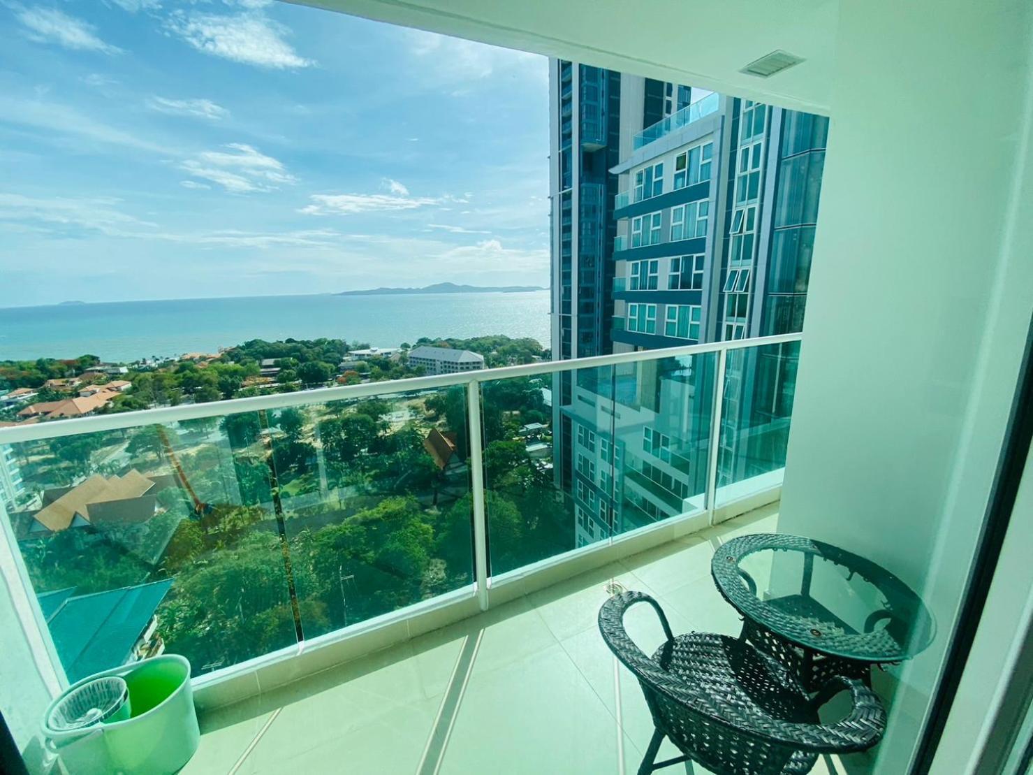 The View Cosy Beach By Pattaya Sunny Rentals Zimmer foto