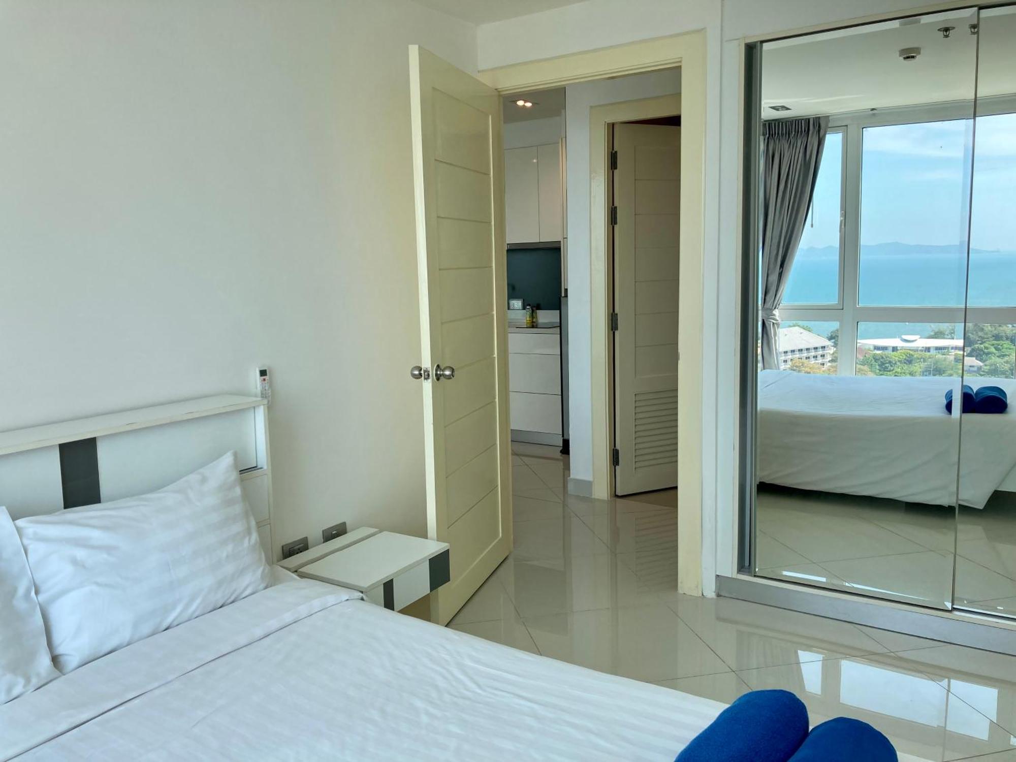 The View Cosy Beach By Pattaya Sunny Rentals Zimmer foto